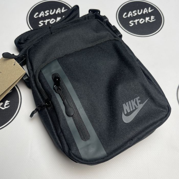 ОРИГІНАЛ Сумка Nike Tech Elemental Premium Месенджер DN2557-010 з США