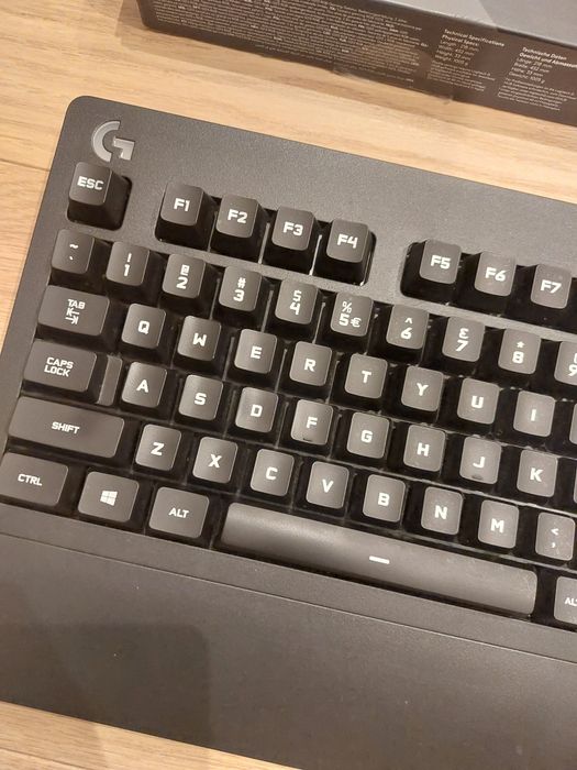 Klawiatura Logitech G213