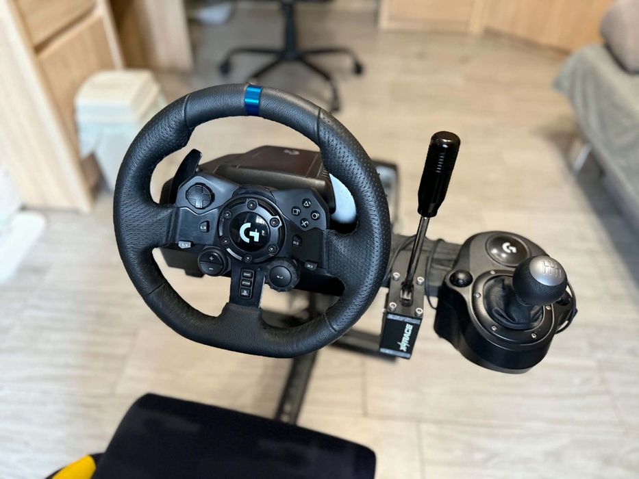 Zestaw do Simracingu