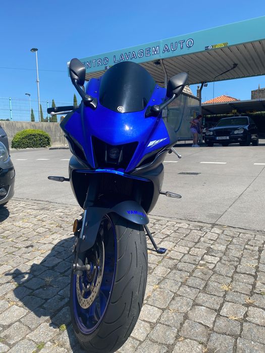 Vendo mota Yamaha R7 2022