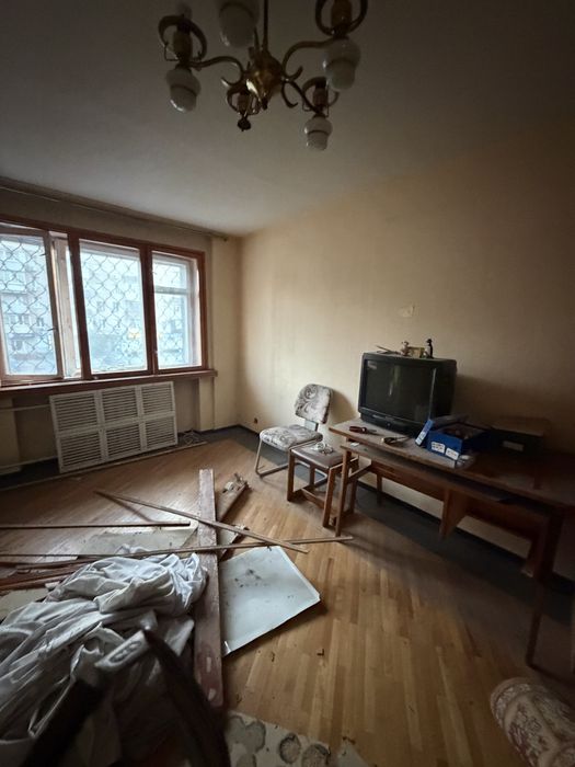Науки 32! Продам 1К 32 м2 под ремонт  2/5