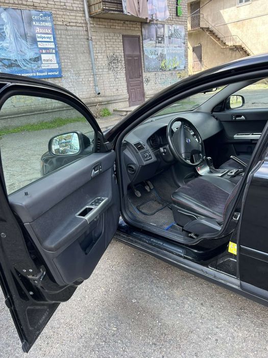 Volvo V50 2009 год