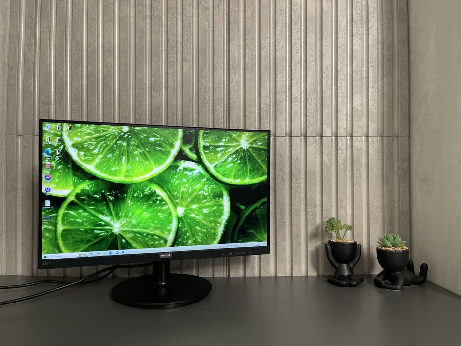 75 hz Безрамковий монітор Philips 22 дюйми 221V8/00 full hd