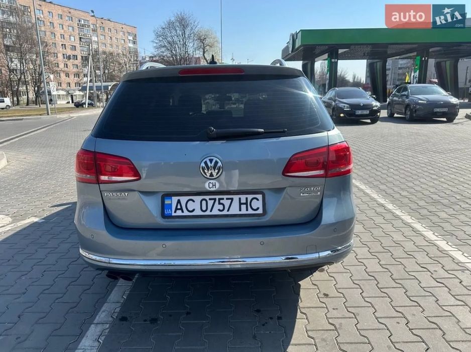 Volkswagen Passat 2011 VIN WVWZZZ3CZCE061574 фото оголошення 2 з 8
