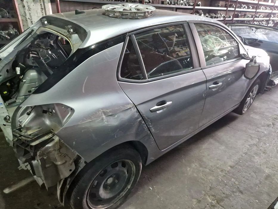 OPEL CORSA F para peças