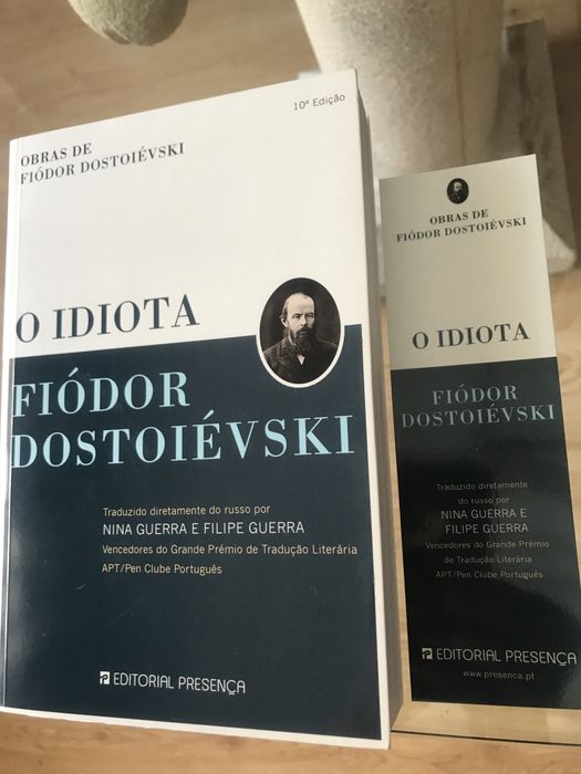Livro “O Idiota” de Fiodor Dostoievski