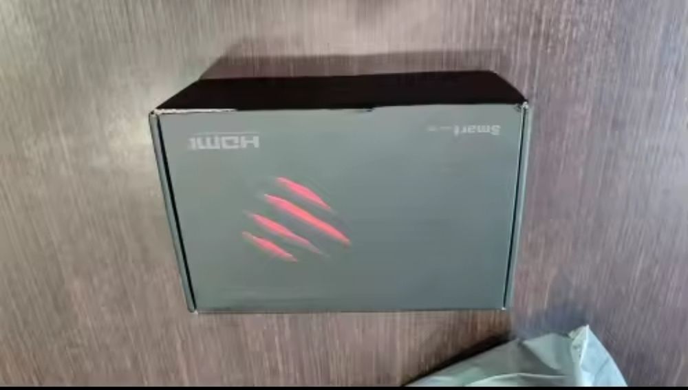 Android TV приставка Tanix w2 4/32 новая