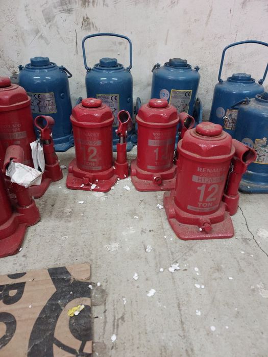 Домкрат 12т.VEBER-HYDRAVLIK Man DAF Volvo Сканія Mercedes