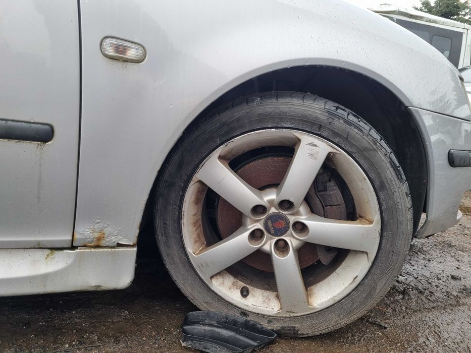 Saab 93 9-3 2,0t na czesci