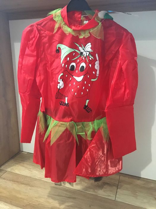 Kostium przebranie strój Truskawka 140cm NOWY bal halooween