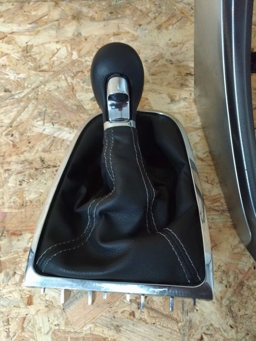 Punho Mudanças em Pele Moldura Tablier Opel Astra J P10 2009 a 2014