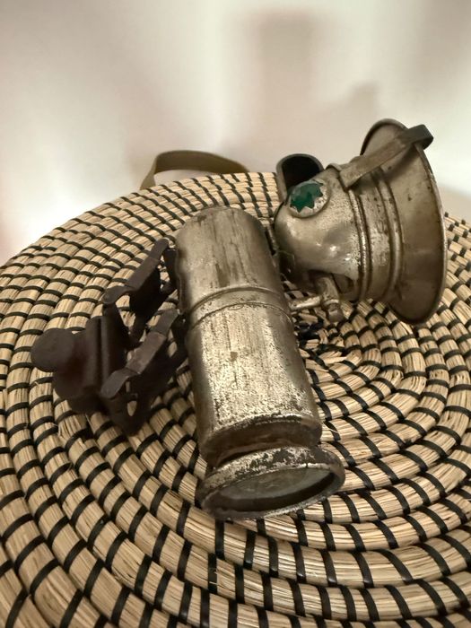 Farol antigo (carbureto) de bicicleta