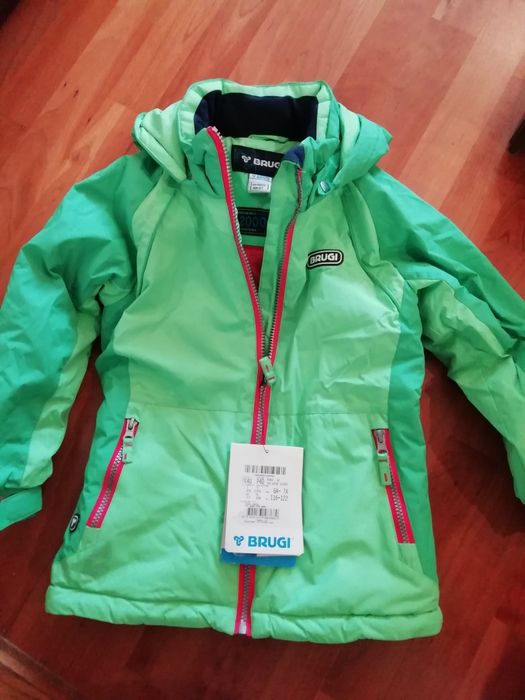 Зимняя фирменная курточка