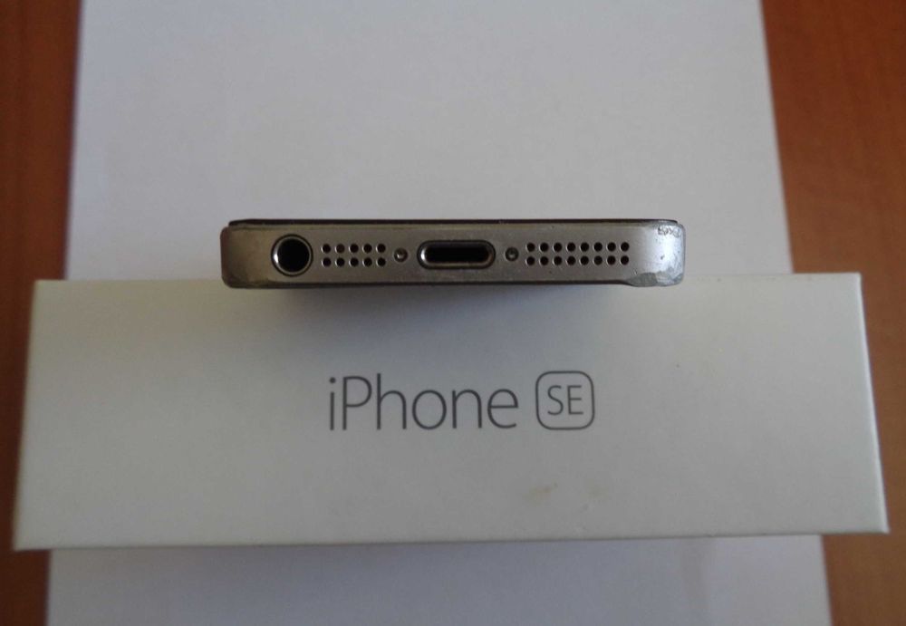 iPhone “SE” Battery Does Not Charge64298013305346124