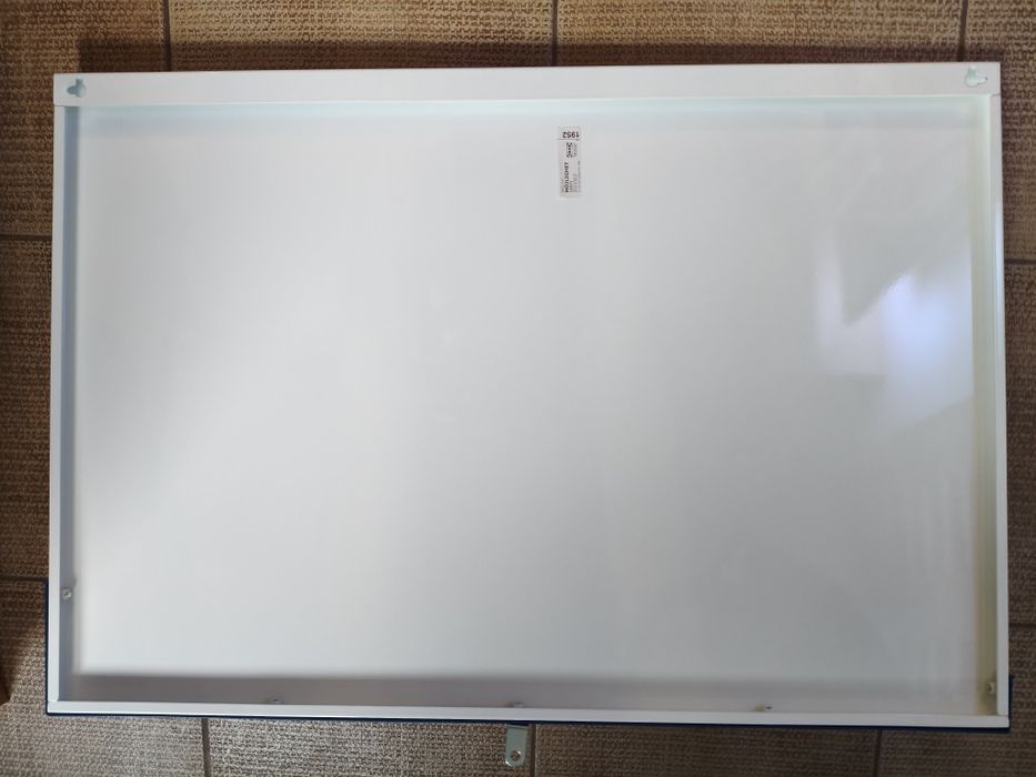 Tablica korkowa magnetyczna IKEA z półką