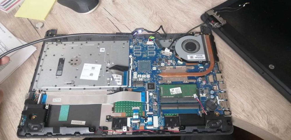 Материнська плата HP 250 G6 DKL50 LA-E802P Rev1.0 Core i3-7020U 2xDDR4
