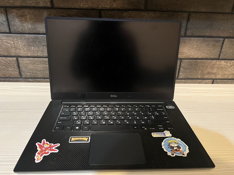 Ноутбук dell xps 15 9560