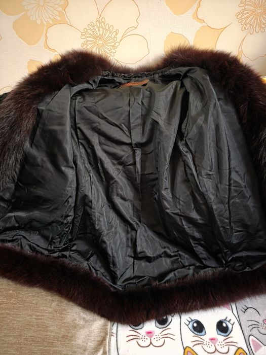 Дуже гарна шубка каракуль песець