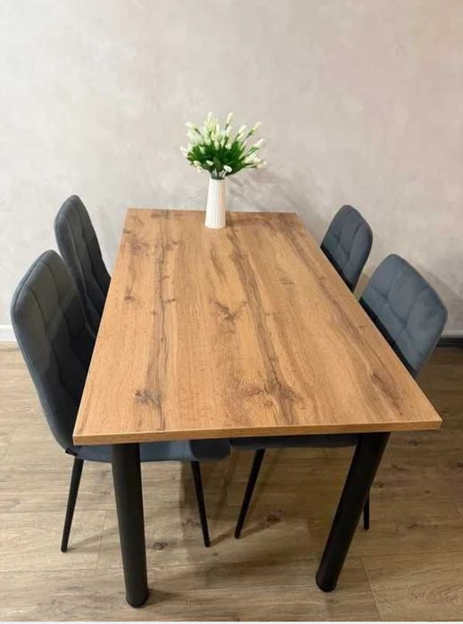 Продам стол кухонный, офисный 120* 680
