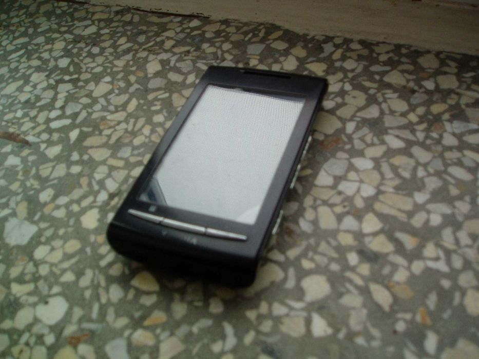 Соні Еріксон E15l