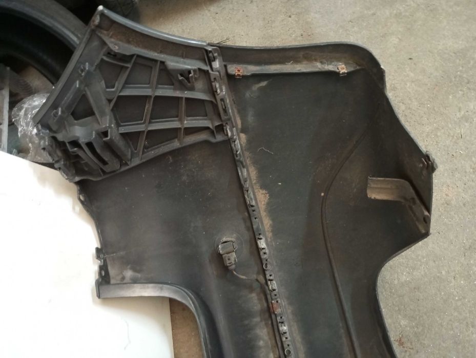 Para-choques tras Golf 5 GTI