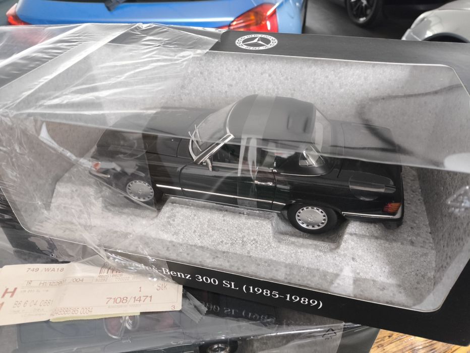 Miniatura 1 18 Mercedes SL w107 Dallas