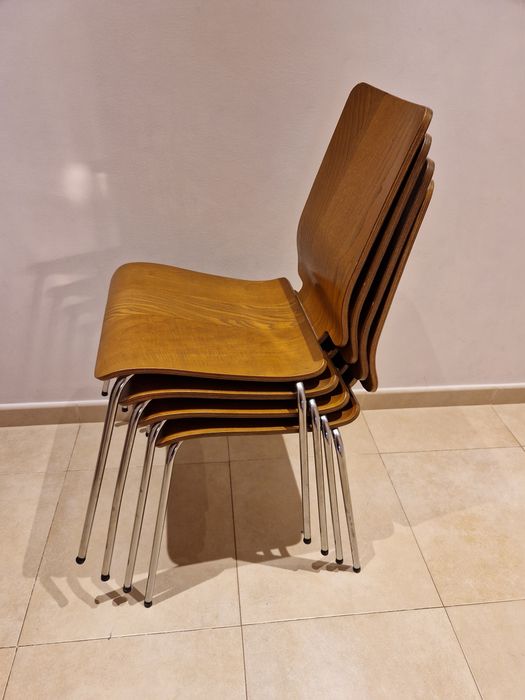 Cadeiras  castanhas ikea