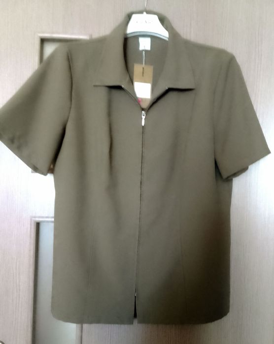 Своя фирменная одежда. Made in Germany, Italy. Размер 48,50,52.