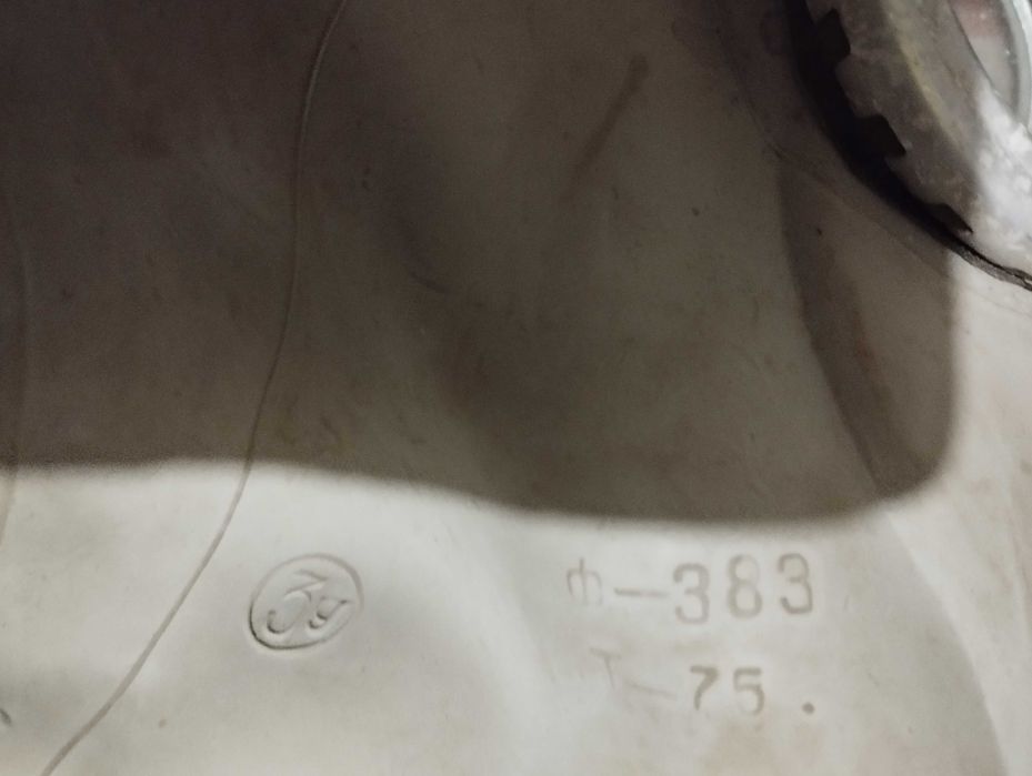 Противогаз в сборе