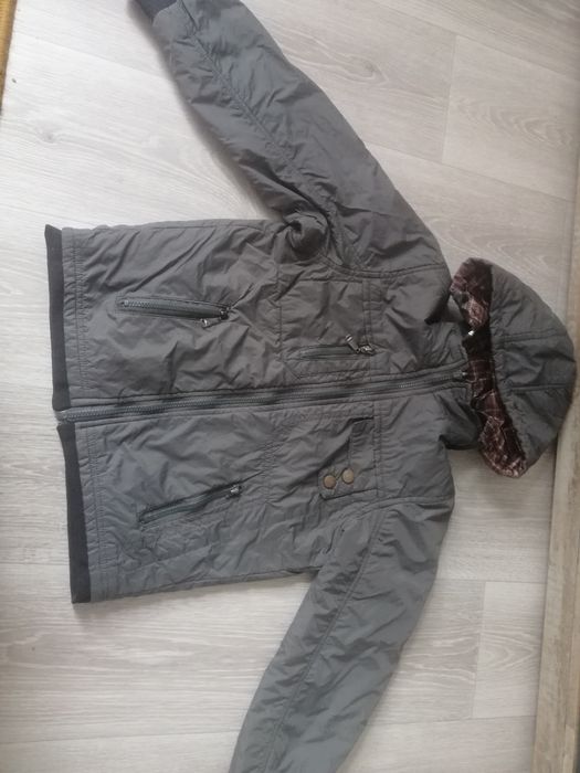 Осенняя курточка на мальчика 134-146