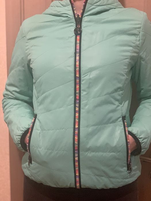 Курточка весенняя