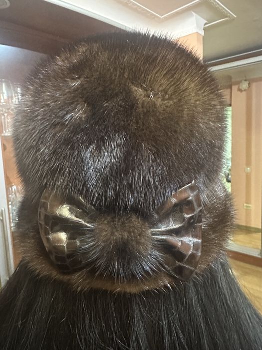 Норковая шляпка с полями