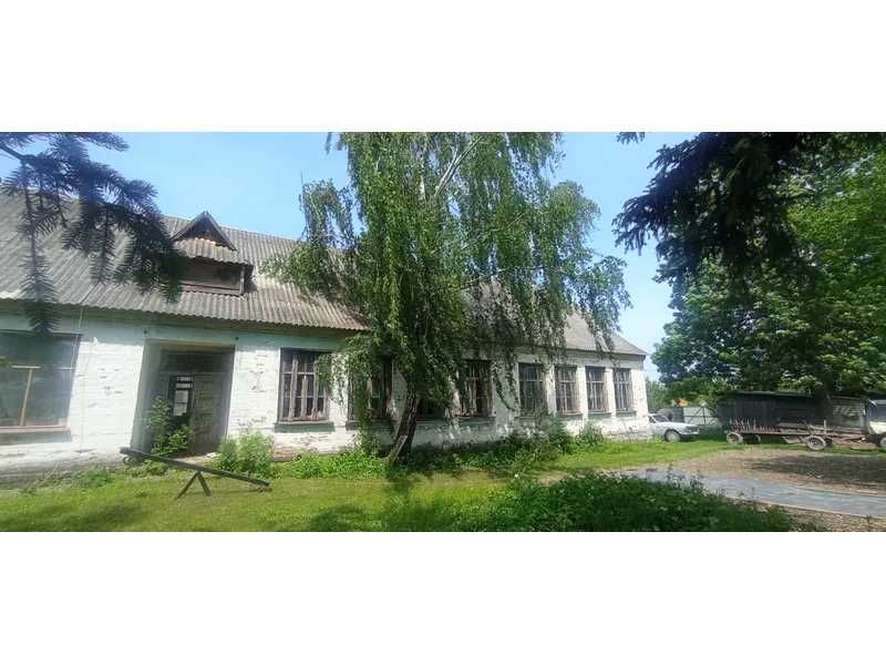 ПРОДАЖ - Нежитлове приміщення, площею 161,5 кв.м. с. Крижі