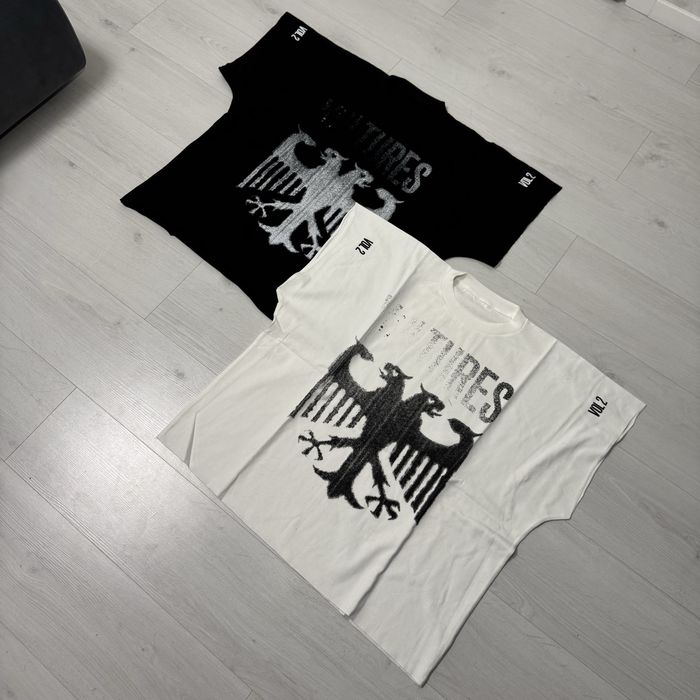 Vultures T-Shirt Black / White Kanye West Черные Псы