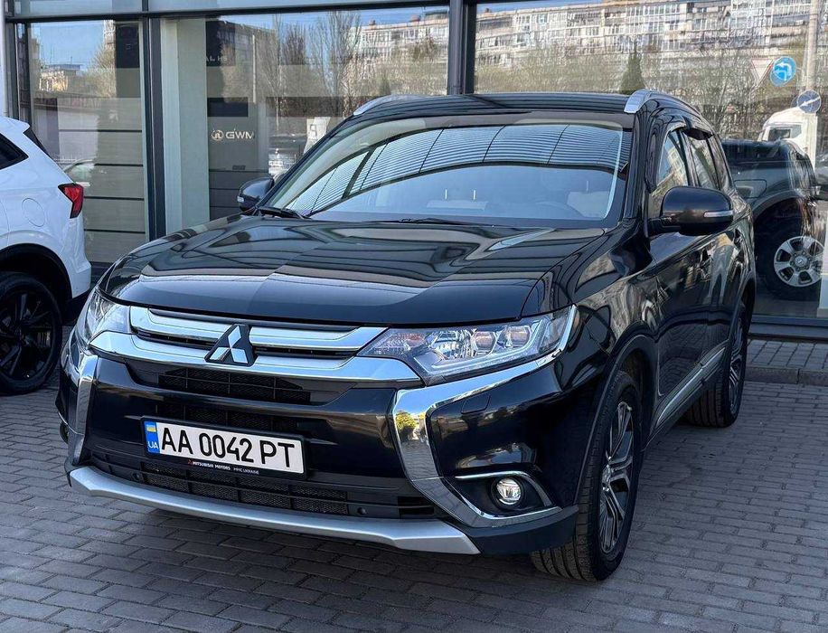 Mitsubishi Outlander 2017 Офіціал
