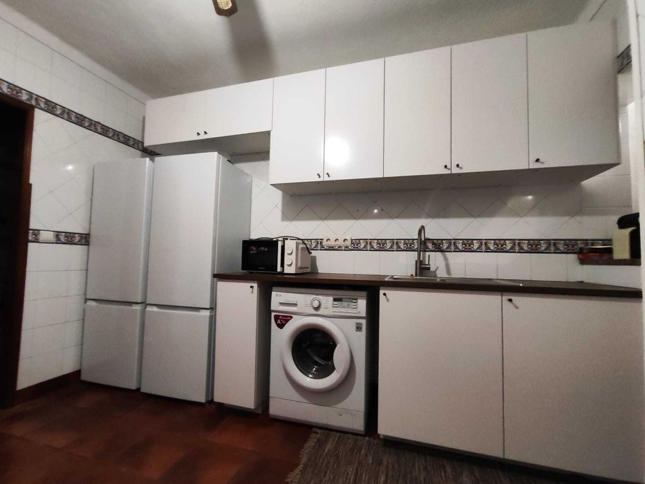Quarto para alugar a 10min da Escola Secundária Andre de Gouveia Évora