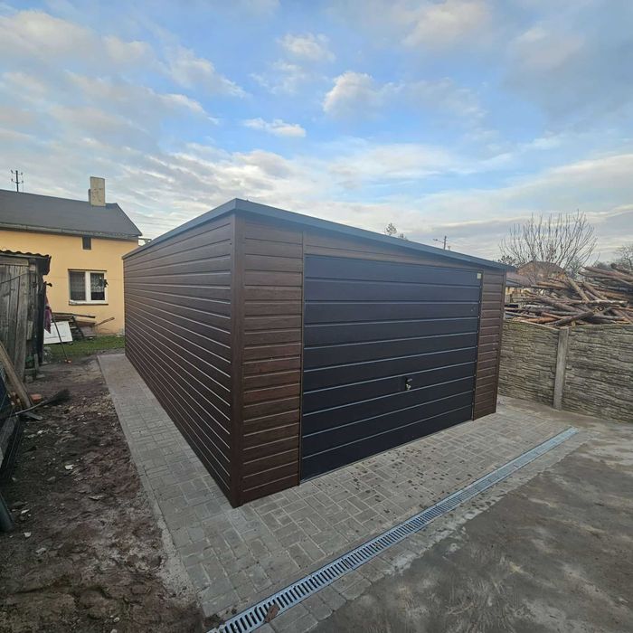 Garaż blaszany 6x6