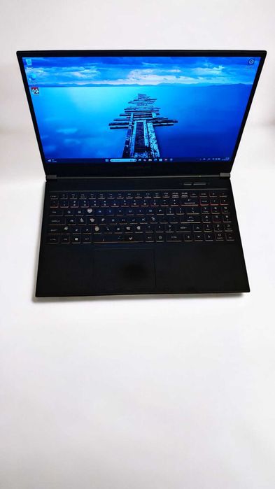 Maingear MG-VCTR002 15,6" 144Гц i7-10750H|RTX 2060 |16GB| 512SSD