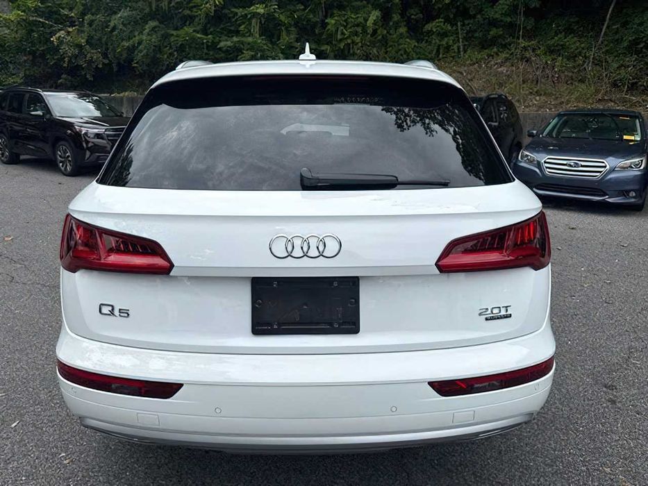 Audi Q5 2.0T      2018