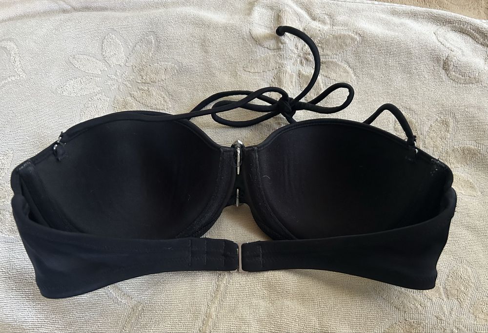 Бюст  от купальника Victoria’s Secret
