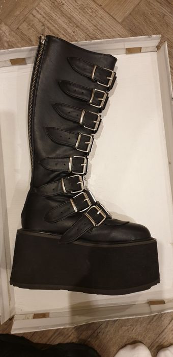 Buty demona  damned 318 klamry koturny anime