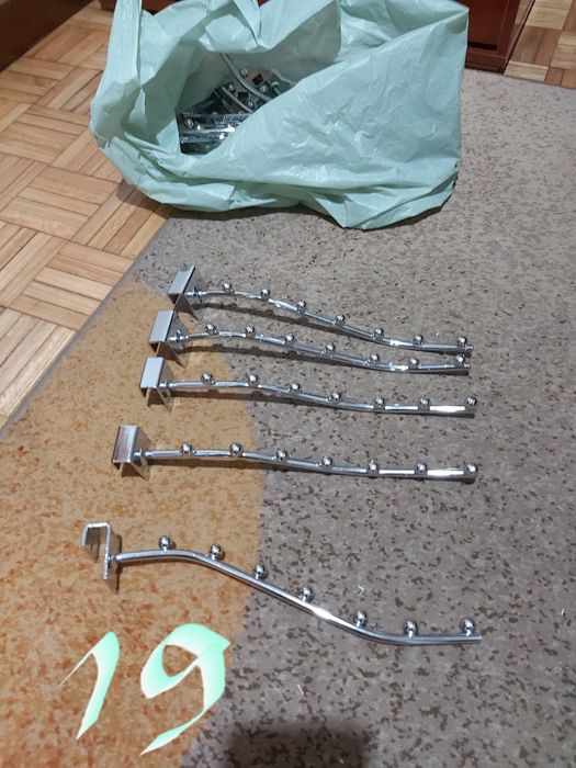 Suporte para cabides de lojas