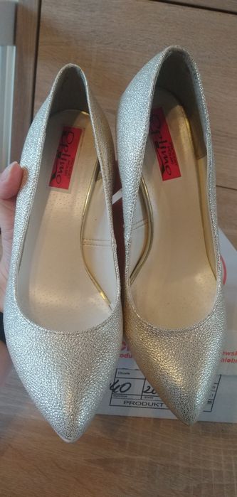 Złote szpilki .rozmiar. 36