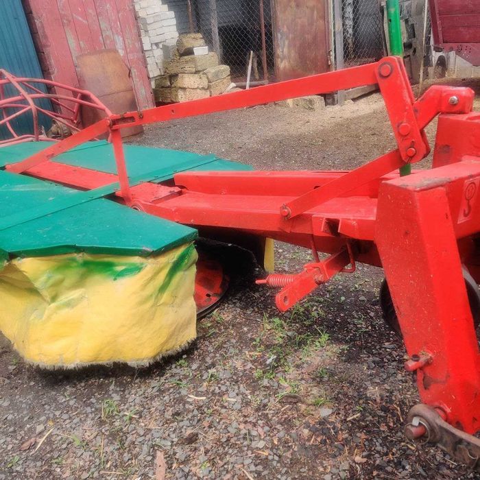 Продам роторну косарку