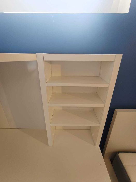 Secretária de canto Micke IKEA branca — espaçosa, ideal para home office