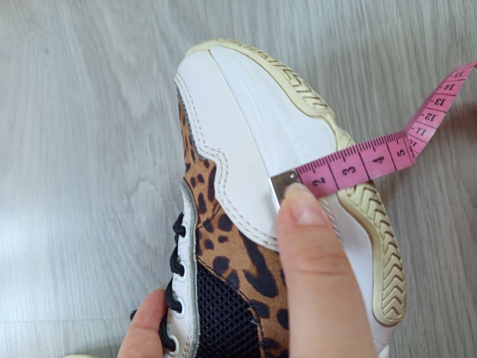 Sneakersy damskie w panterkę 38