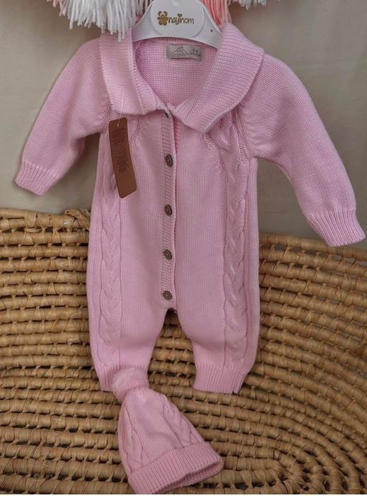 Вʼязаний, теплий ромпер для дівчинки