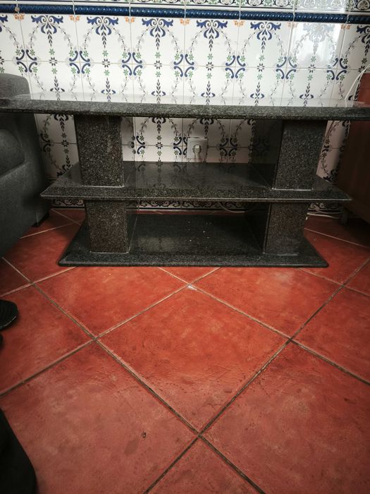 Móvel em mármore para TV / mesa de centro