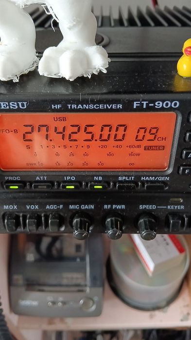Rádio yaesu FT 900