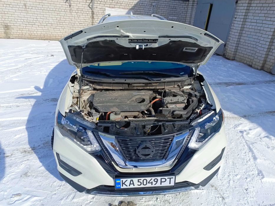 Продам NISSAN ROGUE 2017 Hybrid
